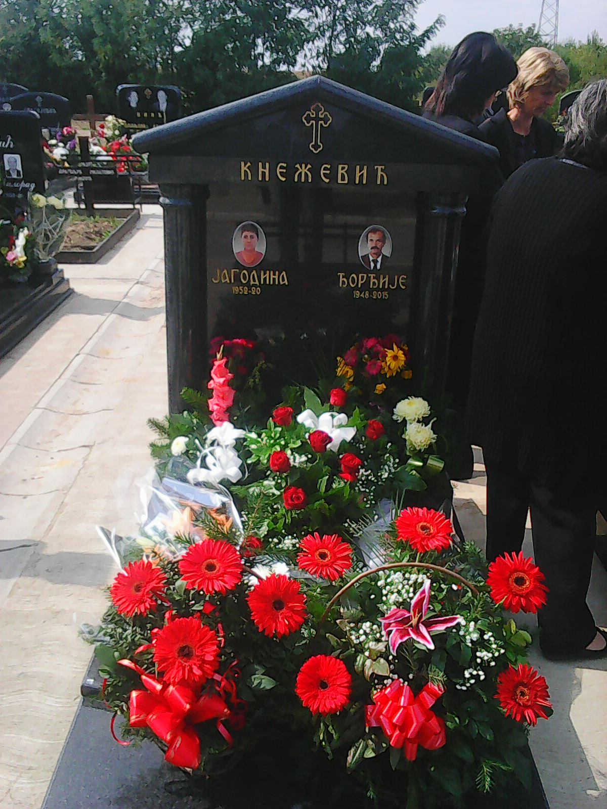 Gravestones model 103