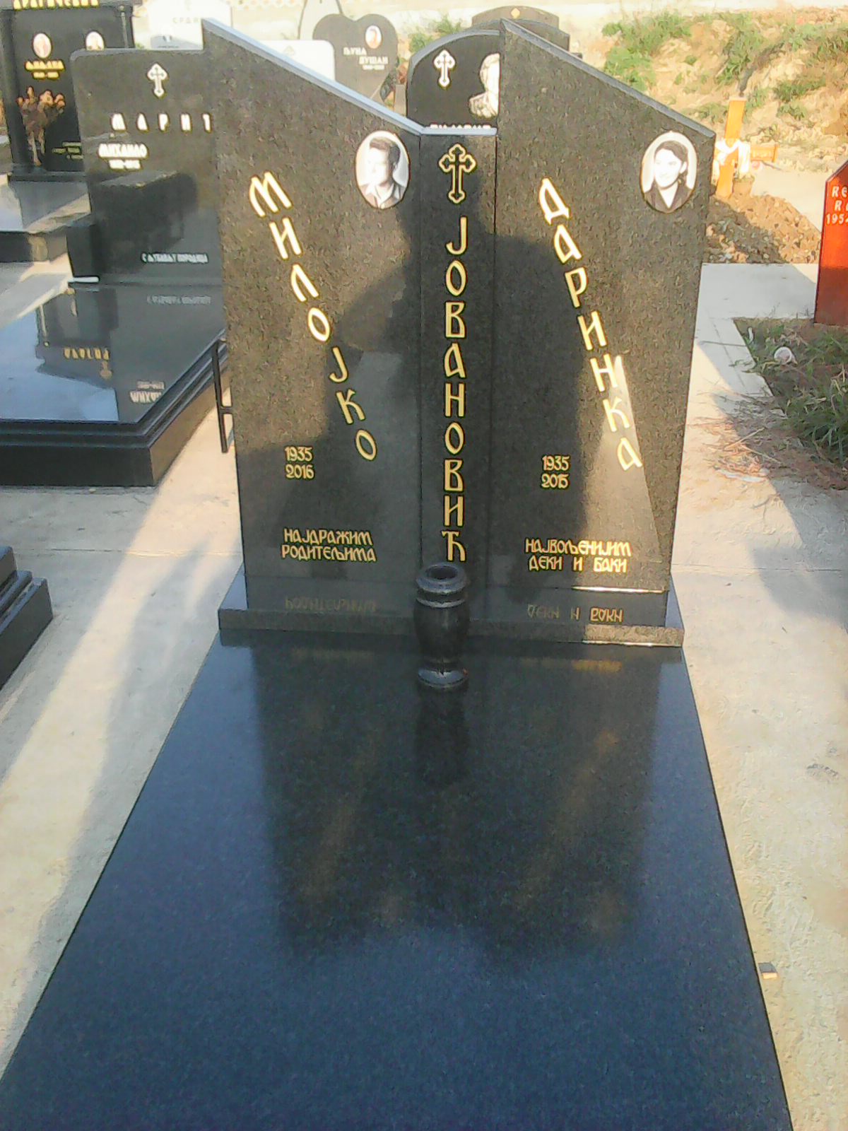 Gravestones model 108