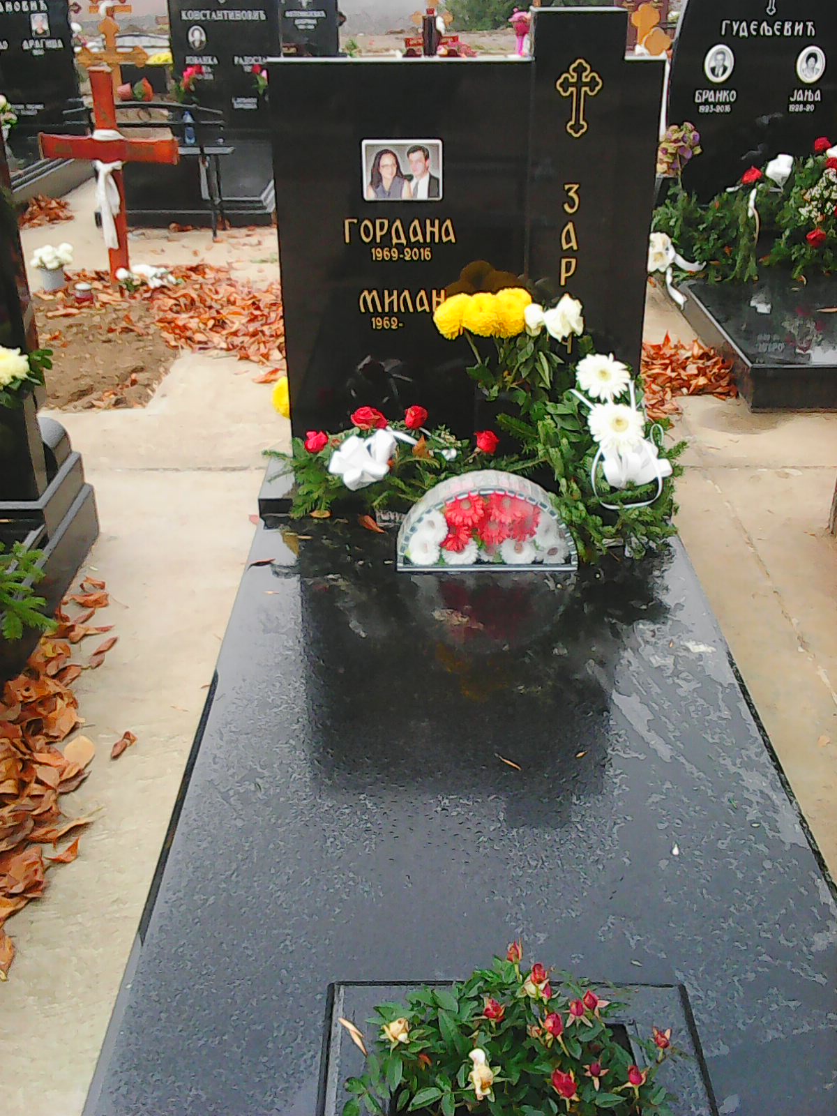 Gravestones model 109