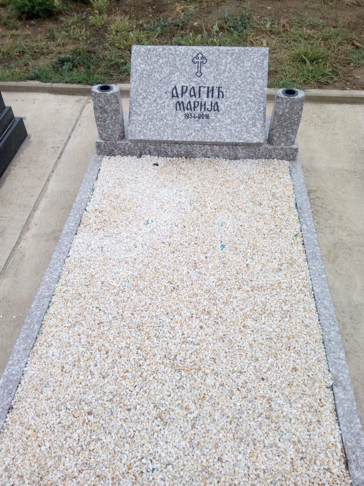 Gravestones model 115