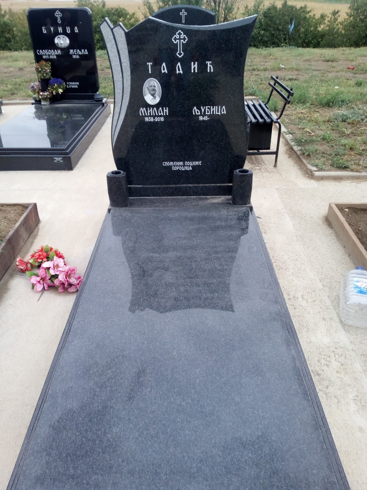 Gravestones model 116