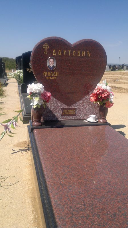 Gravestones model 13