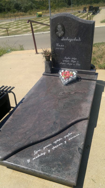 Gravestones model 19