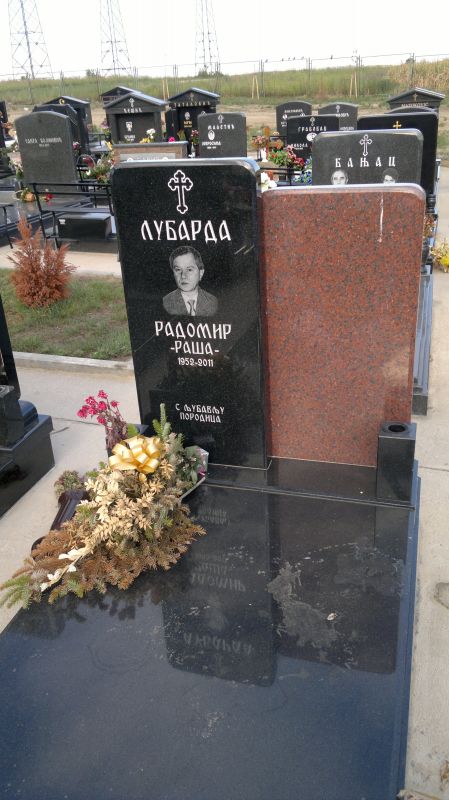 Gravestones model 42