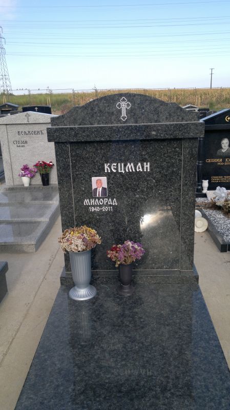 Gravestones model 43