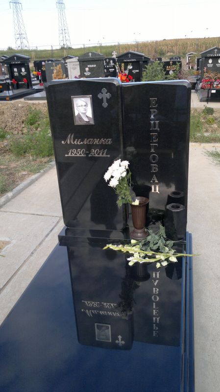 Gravestones model 46