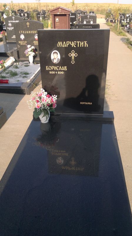 Gravestones model 51