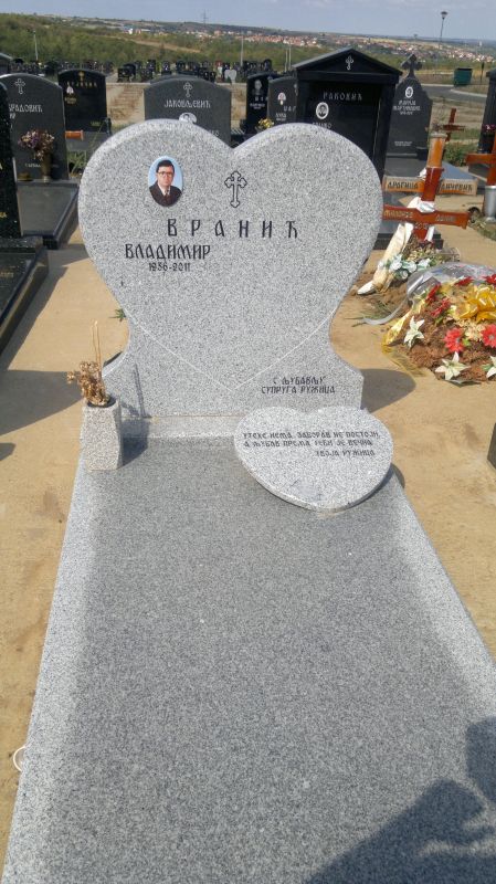 Gravestones model 54