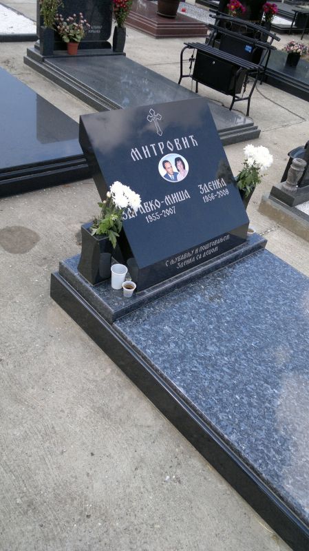 Gravestones model 75