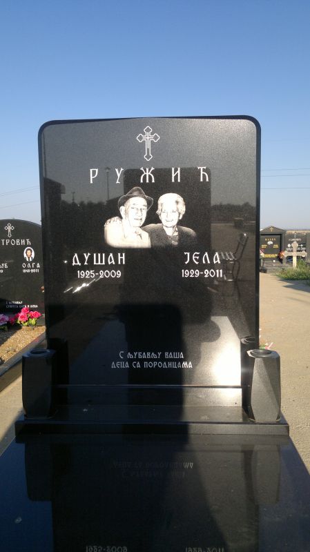 Gravestones model 81