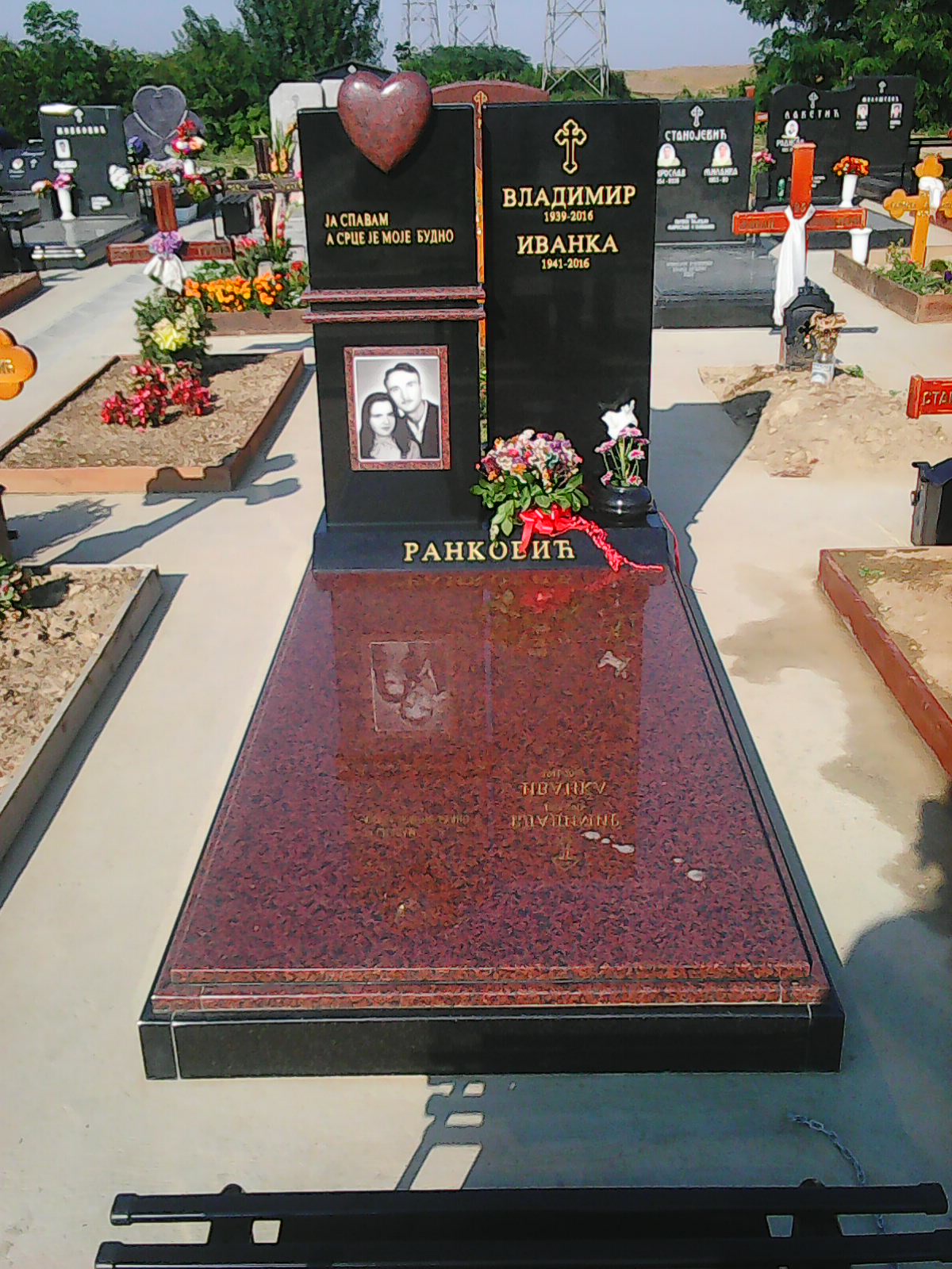 Gravestones model 94