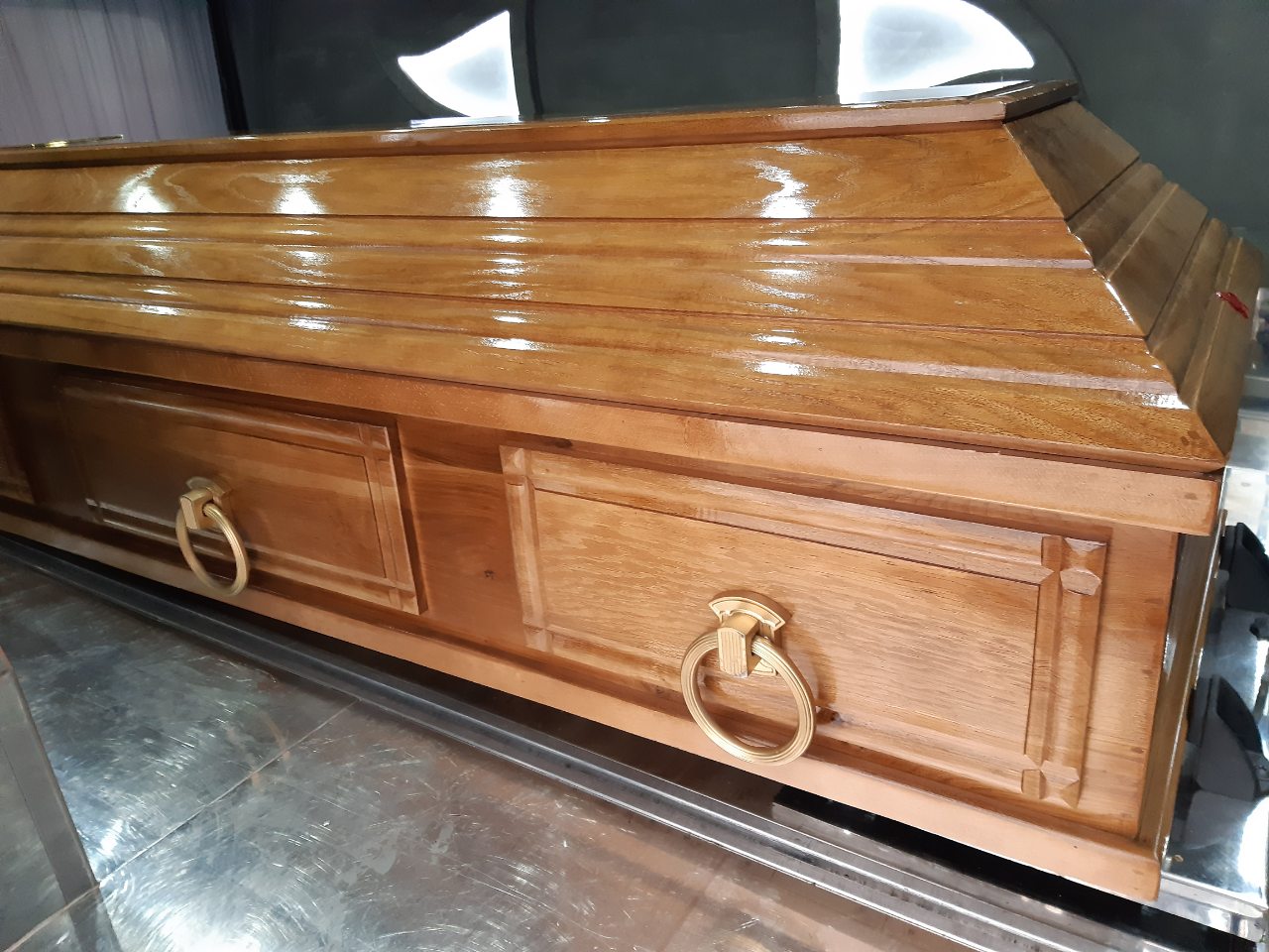 Deceased transportation from France