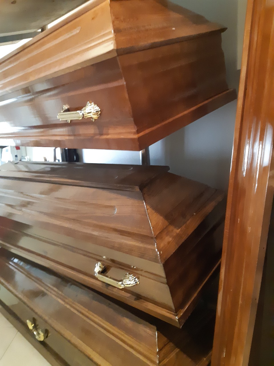 Deceased transportation from France