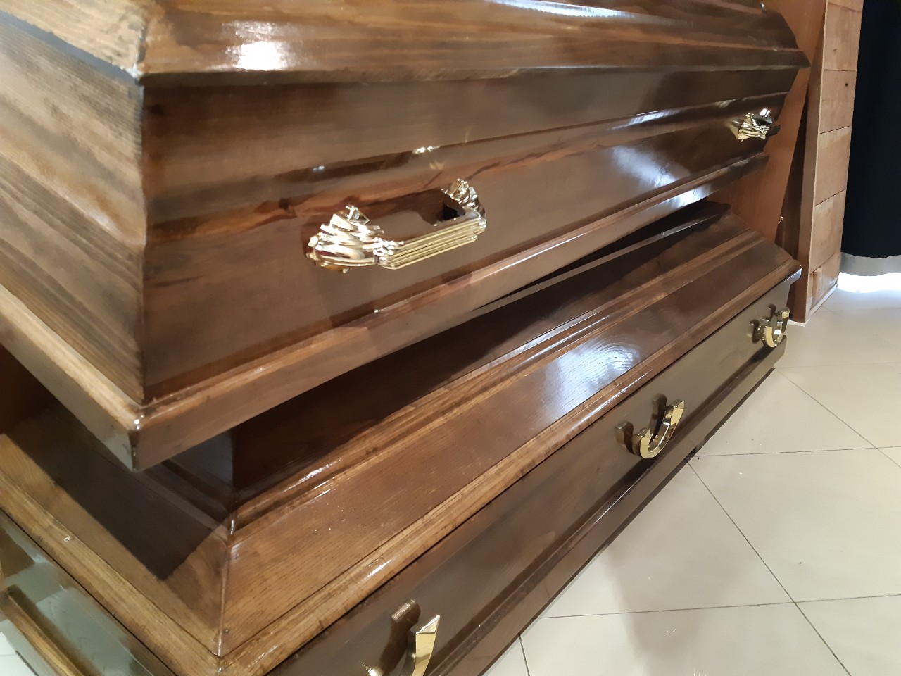 Deceased transportation from France