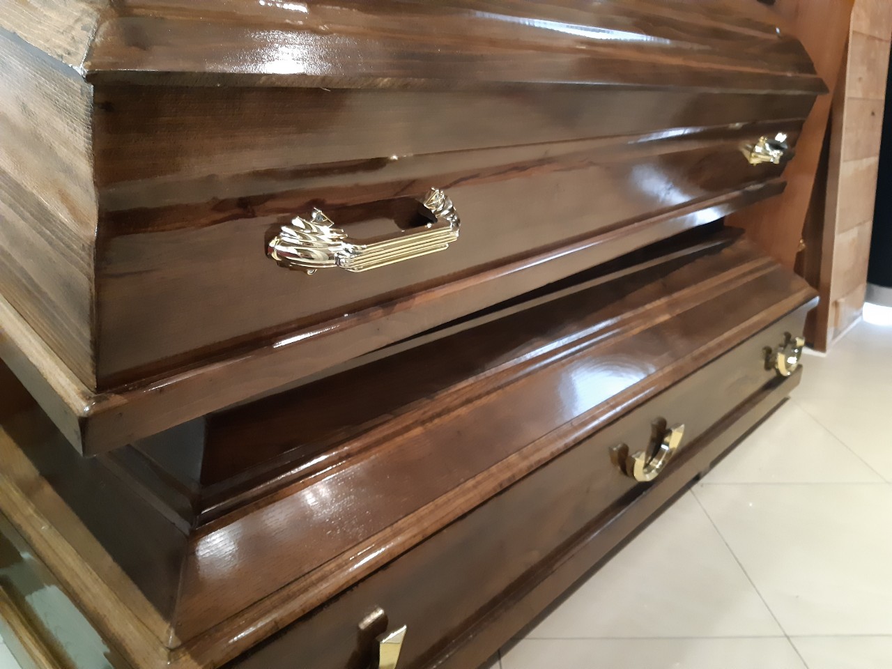 Deceased transportation from France